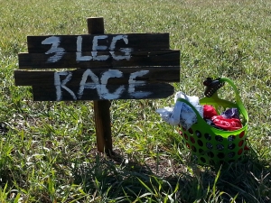 3 Leg Race Sign